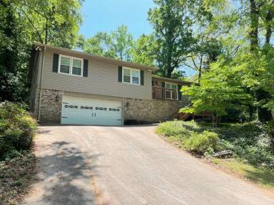 Main picture of 509 University Cir