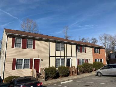 Main picture of 101 1/2 Hampden Dr