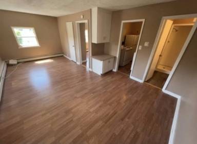 Main picture of 2215 Maple Ave