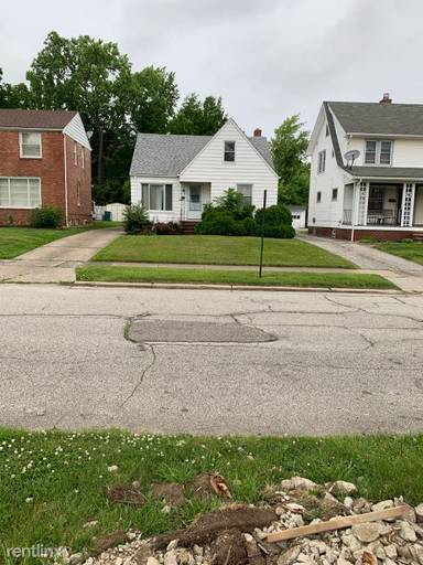 Main picture of 20019 Gardenview Dr