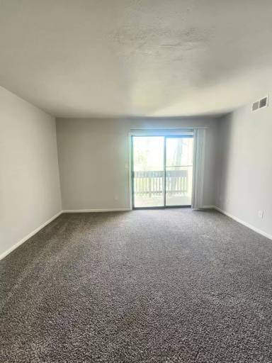 Main picture of 360 S Rosenberger Ave