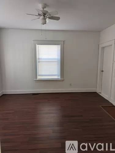 Main picture of 15 Oakland Ave