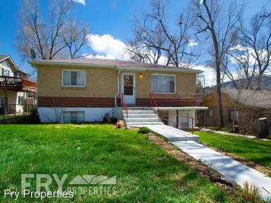Main picture of 621 1st St