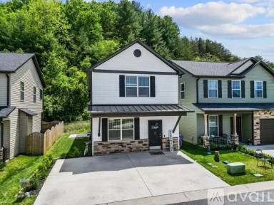 Main picture of 27 Greenly Ln
