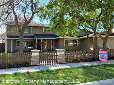 Main picture of 893 N Eagle Hills Way