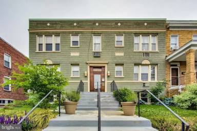 Main picture of 1815 A St SE
