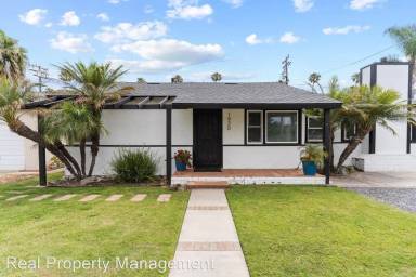 Main picture of 1920 S Tremont St