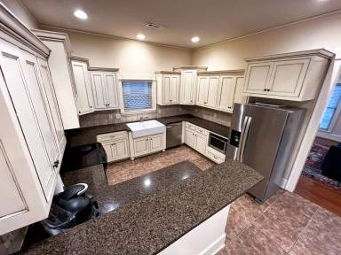 Main picture of 3710 W Cherokee Rd