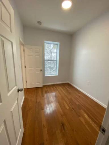 Main picture of 86 9th St