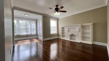 Main picture of 6844 S Ridgeland Ave