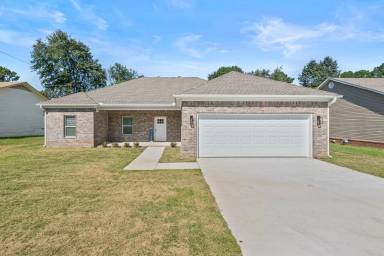 Main picture of 29 Oaken Trl