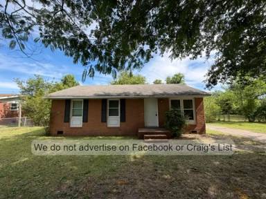 Main picture of 2721 Daly Ave
