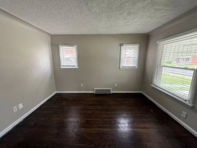 Main picture of 19941 Gallagher St