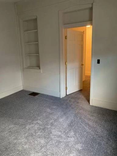 Main picture of 1112 1/2 North St