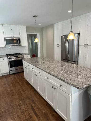 Main picture of 947 Burton Ave