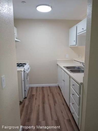 Main picture of 17450 Arrow Blvd