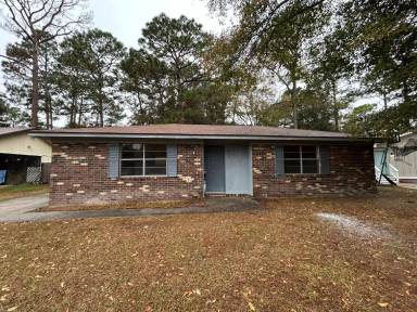 Main picture of 901 Greenbriar Rd