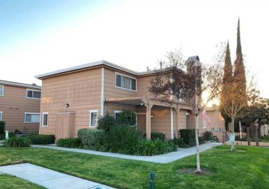 Main picture of 630 W Lambert Rd