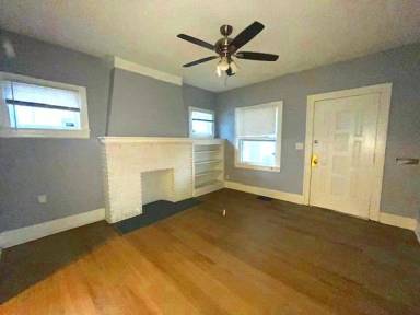 Main picture of 915 Cecil Ave