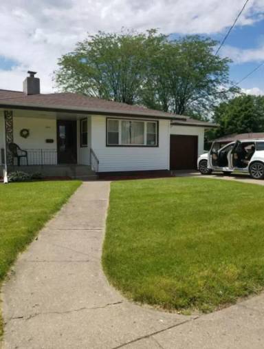 Main picture of 645 Hazen Ave