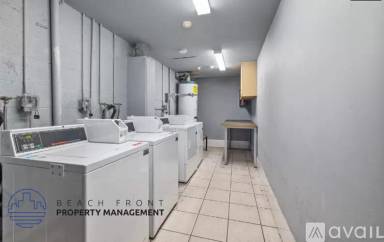 Main picture of 14740 Erwin St
