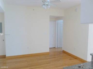 Main picture of 1800 Biscayne Plaza Condo