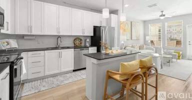 Main picture of 7212 Interbay Blvd