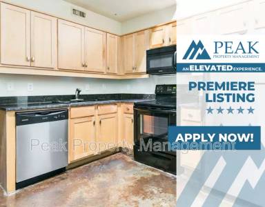 Main picture of 212 W 7th St