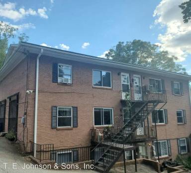 Main picture of 1121 W End Blvd