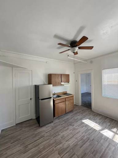 Main picture of 1111 Main St
