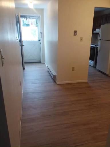 Main picture of 360-374 Grape St