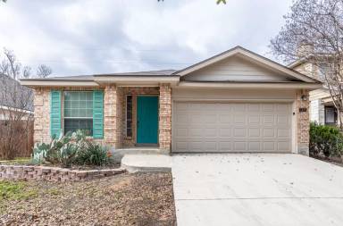Main picture of 2476 Medina Dr