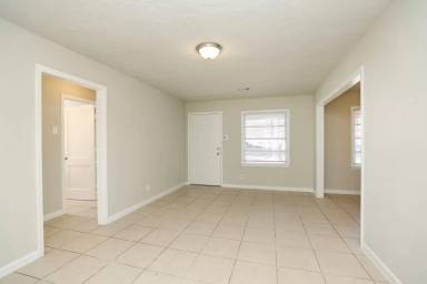 Main picture of 11914 Meadowpass St