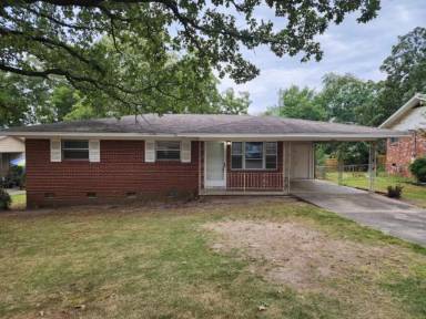 Main picture of 7 Cliffwood Cir