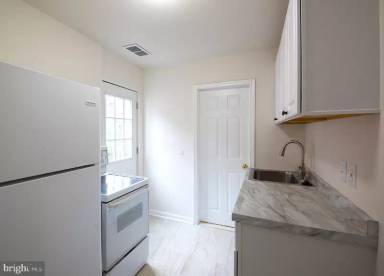 Main picture of 211 9th St
