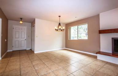 Main picture of 684 Daniel Dr