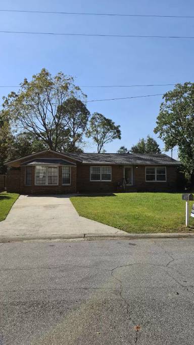 Main picture of 213 Sunnydale Dr