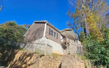 Main picture of 36 Delaware Ave