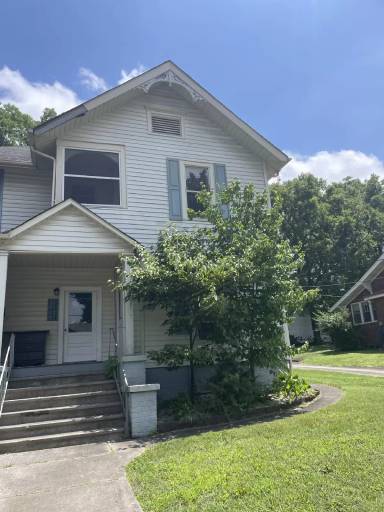 Main picture of 122 Miller Ave