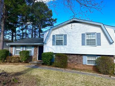Main picture of 5780 Cobbrook Dr