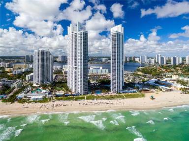Main picture of Trump Royale Condo