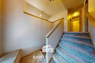 Main picture of 3505 Bittersweet St SE
