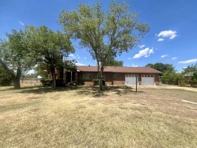 Main picture of 282186 Oliver Dr