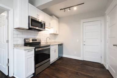 Main picture of 994 Iglehart Ave
