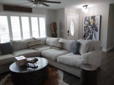 Main picture of 562 Brookside Dr