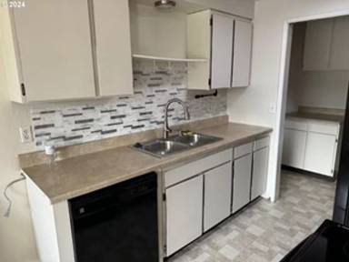 Main picture of 310 N Marple St
