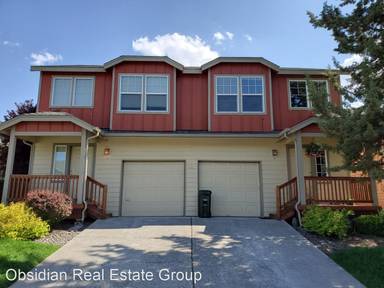 Main picture of 20813 Comet Ln