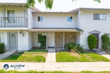 Main picture of Tustin Park Villas