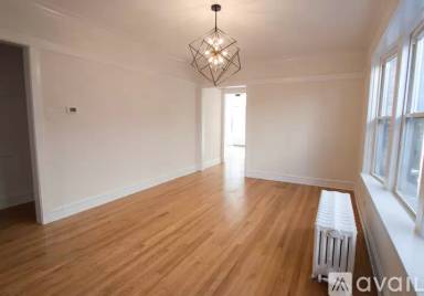 Main picture of 4124 W Oakdale Ave