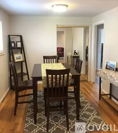 Main picture of 6482 Zephyr St